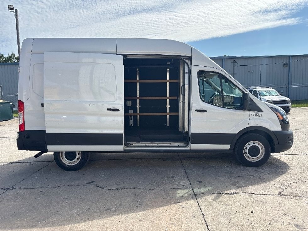 Cargo Van (Panel Van)-Light and Medium Duty Trucks-Ford-2022-Transit 250-Conway-SC-78,484\n\t\tmiles-$ 35,500 - Image 22