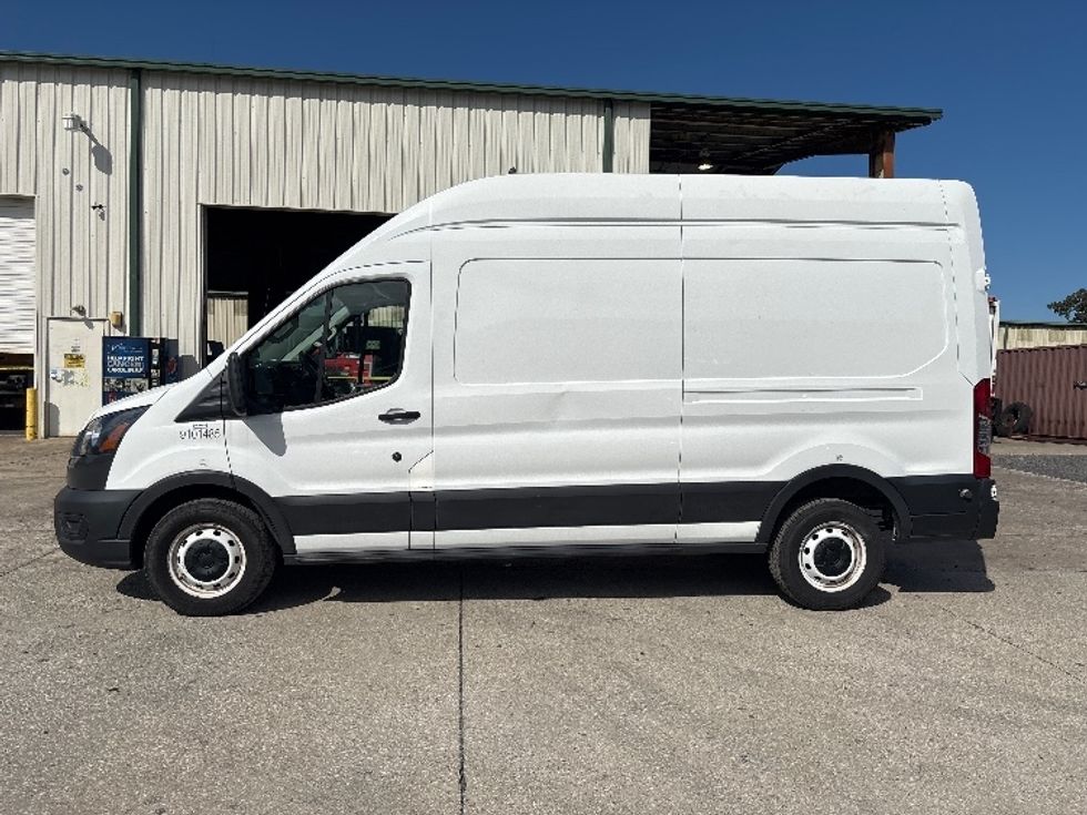 Cargo Van (Panel Van)-Light and Medium Duty Trucks-Ford-2022-Transit 250-Conway-SC-78,484\n\t\tmiles-$ 35,500 - Image 4