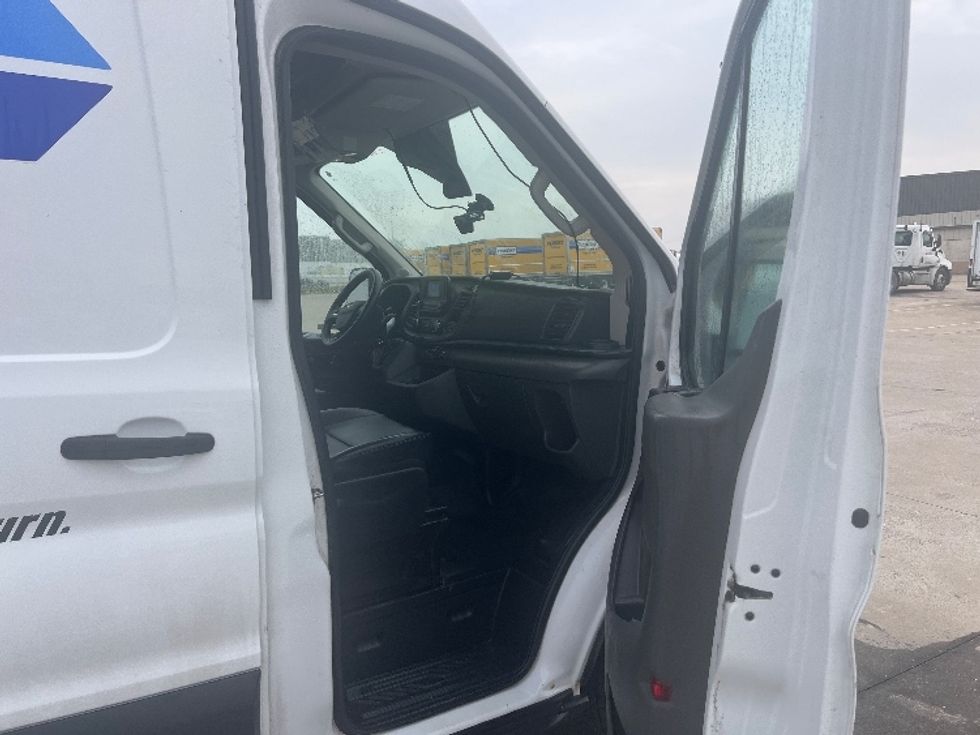 Cargo Van (Panel Van)-Light and Medium Duty Trucks-Ford-2022-Transit 250-Corpus Christi-TX-119,420\n\t\tmiles-$ 33,000 - Image 20