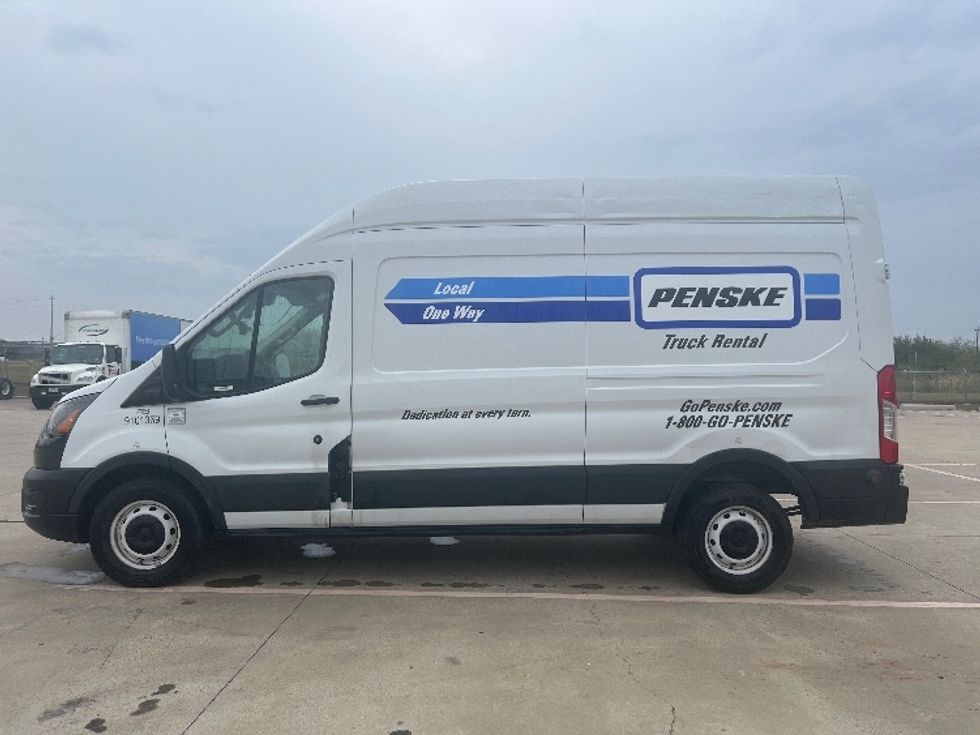 Cargo Van (Panel Van)-Light and Medium Duty Trucks-Ford-2022-Transit 250-Corpus Christi-TX-119,420\n\t\tmiles-$ 33,000 - Image 4