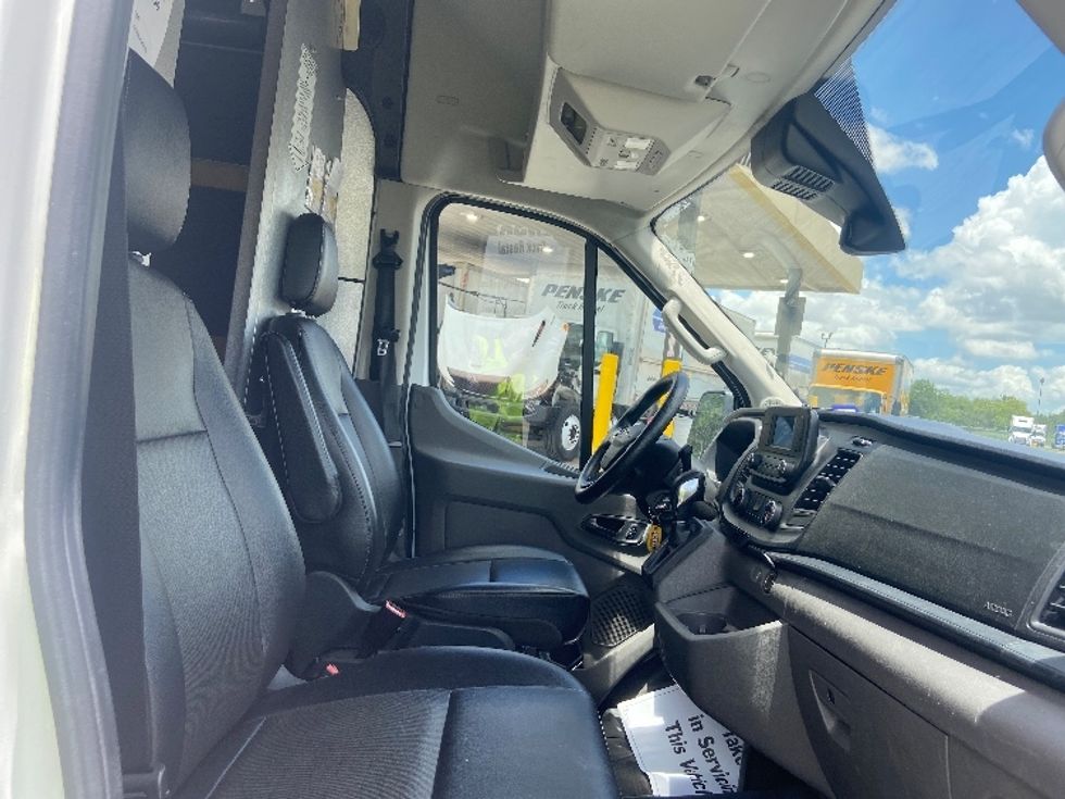 Cargo Van (Panel Van)-Light and Medium Duty Trucks-Ford-2022-Transit 250-Corpus Christi-TX-90,888\n\t\tmiles-$ 39,750 - Image 20