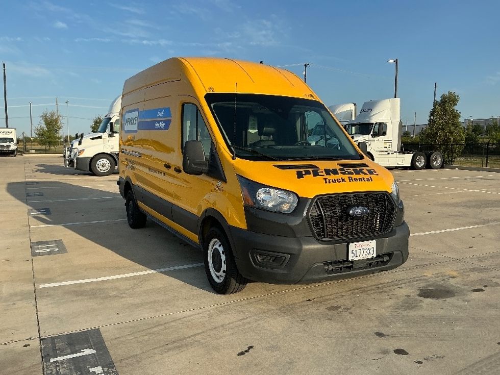 Cargo Van (Panel Van)-Light and Medium Duty Trucks-Ford-2022-Transit 250-Dallas-TX-167,853\n\t\tmiles-$ 22,000 - Image 1