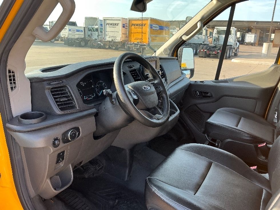 Cargo Van (Panel Van)-Light and Medium Duty Trucks-Ford-2022-Transit 250-Dallas-TX-167,853\n\t\tmiles-$ 22,000 - Image 16