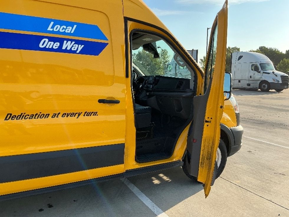Cargo Van (Panel Van)-Light and Medium Duty Trucks-Ford-2022-Transit 250-Dallas-TX-167,853\n\t\tmiles-$ 22,000 - Image 19