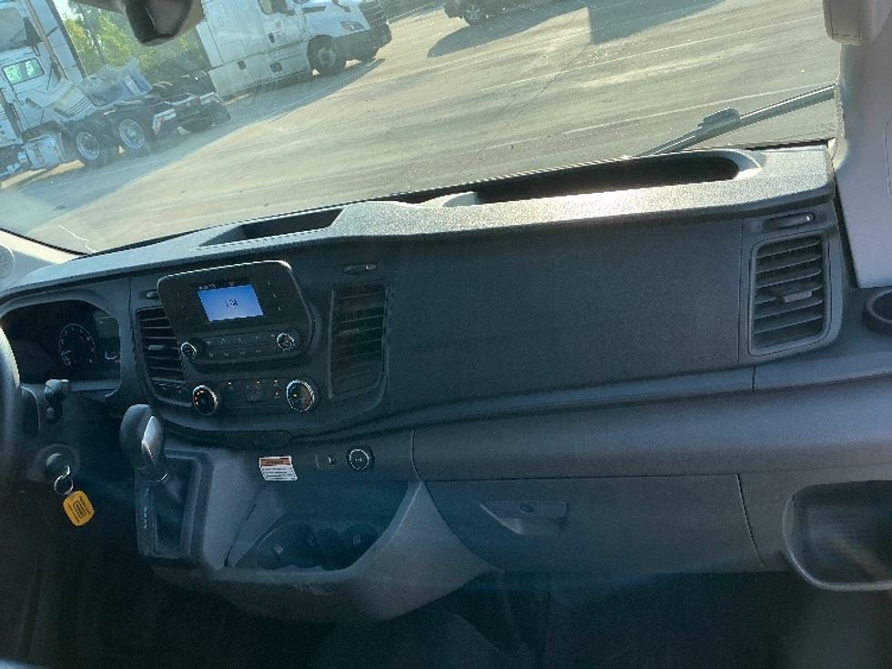 Cargo Van (Panel Van)-Light and Medium Duty Trucks-Ford-2022-Transit 250-Dallas-TX-167,853\n\t\tmiles-$ 22,000 - Image 20