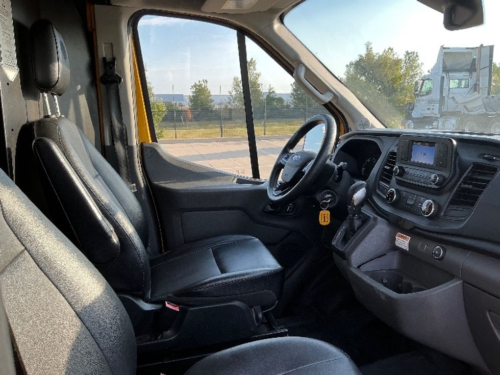 Cargo Van (Panel Van)-Light and Medium Duty Trucks-Ford-2022-Transit 250-Dallas-TX-167,853\n\t\tmiles-$ 22,000 - Image 21