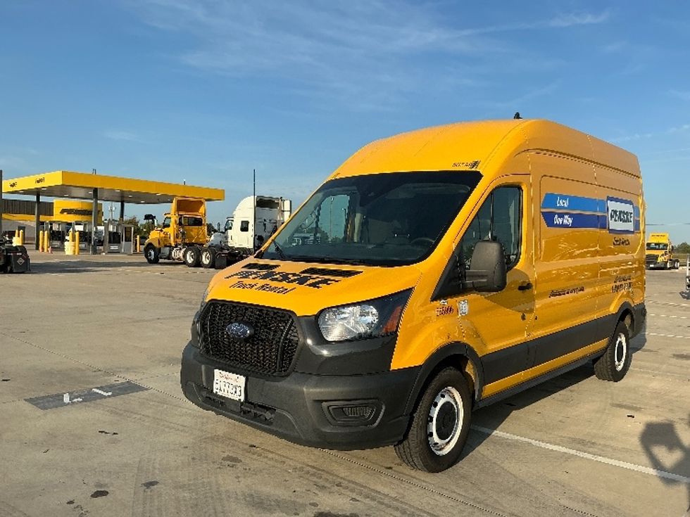Cargo Van (Panel Van)-Light and Medium Duty Trucks-Ford-2022-Transit 250-Dallas-TX-167,853\n\t\tmiles-$ 22,000 - Image 3