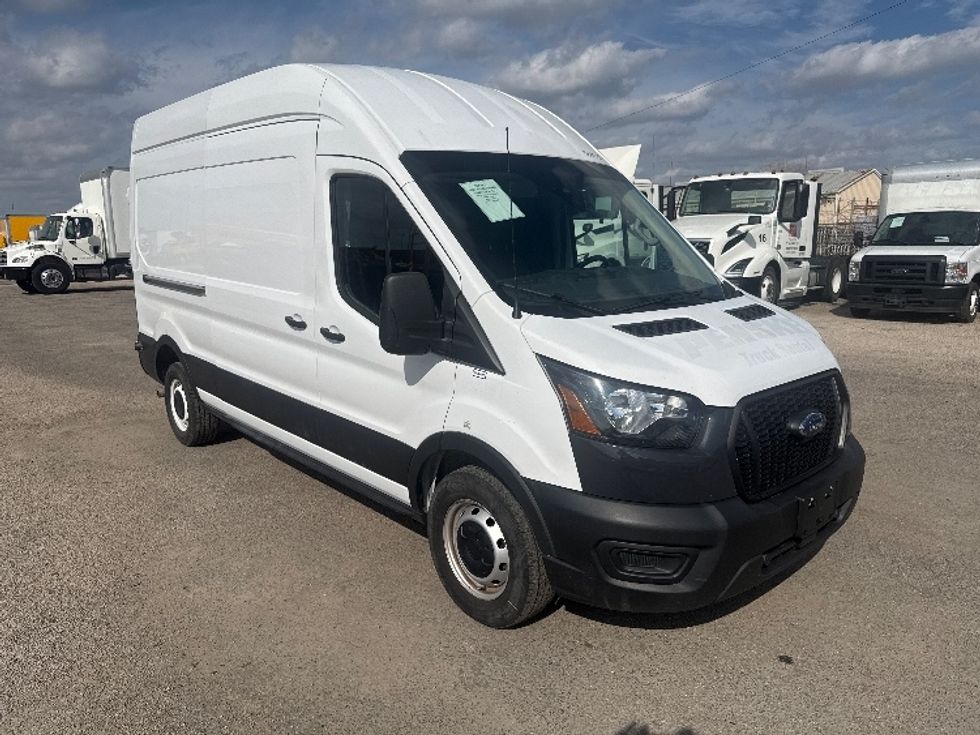 Cargo Van (Panel Van)-Light and Medium Duty Trucks-Ford-2022-Transit 250-Dallas-TX-99,919\n\t\tmiles-$ 36,000 - Image 1
