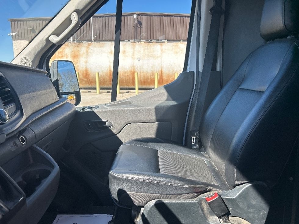 Cargo Van (Panel Van)-Light and Medium Duty Trucks-Ford-2022-Transit 250-Dallas-TX-99,919\n\t\tmiles-$ 36,000 - Image 18