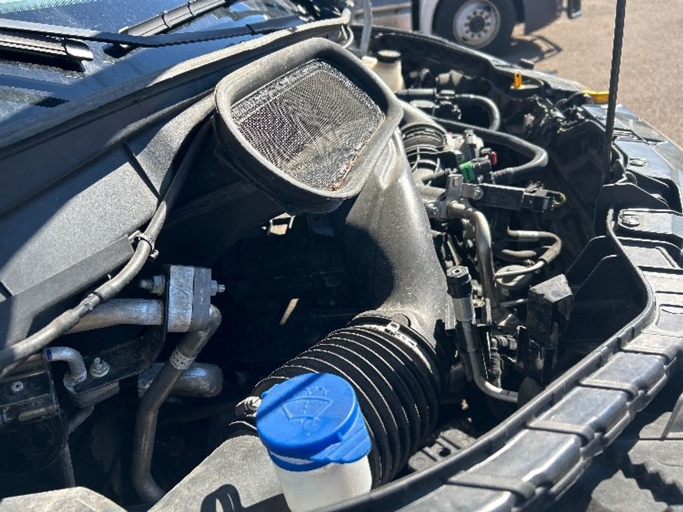 Cargo Van (Panel Van)-Light and Medium Duty Trucks-Ford-2022-Transit 250-Dallas-TX-99,919\n\t\tmiles-$ 36,000 - Image 22