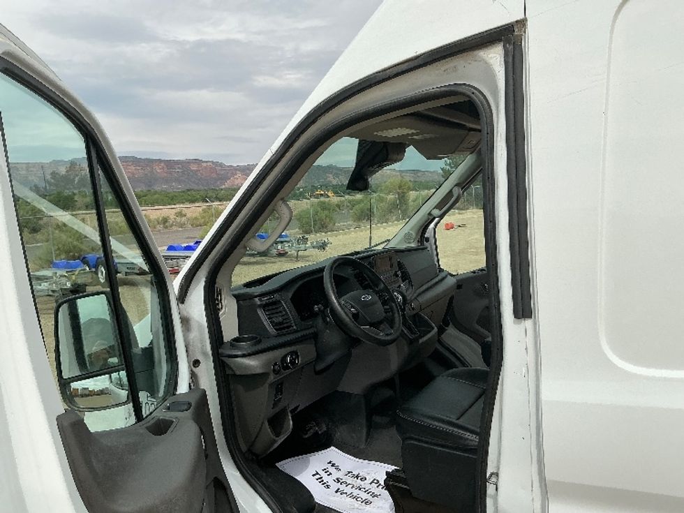 Cargo Van (Panel Van)-Light and Medium Duty Trucks-Ford-2022-Transit 250-Denver-CO-72,054\n\t\tmiles-$ 37,750 - Image 16
