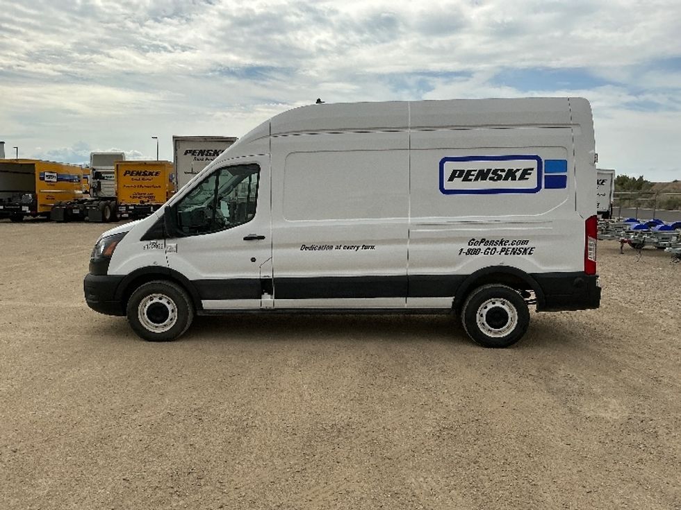 Cargo Van (Panel Van)-Light and Medium Duty Trucks-Ford-2022-Transit 250-Denver-CO-72,054\n\t\tmiles-$ 37,750 - Image 4