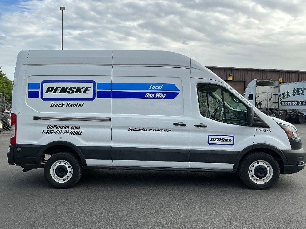 Cargo Van (Panel Van)-Light and Medium Duty Trucks-Ford-2022-Transit 250-Denver-CO-89,382\n\t\tmiles-$ 38,500 - Image 15