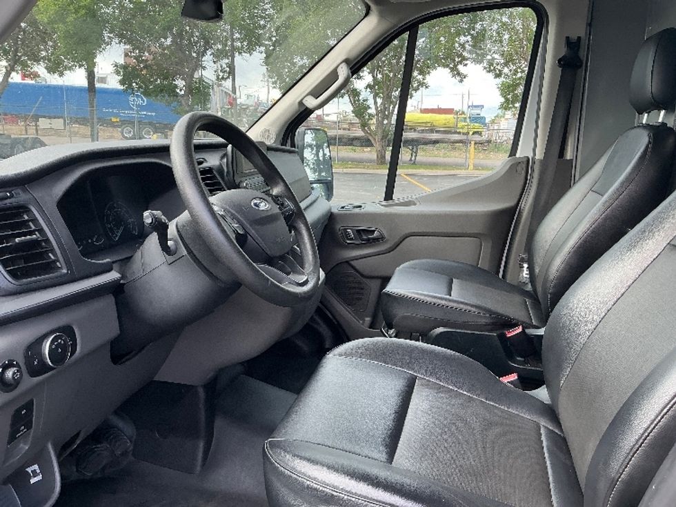 Cargo Van (Panel Van)-Light and Medium Duty Trucks-Ford-2022-Transit 250-Denver-CO-89,382\n\t\tmiles-$ 38,500 - Image 19