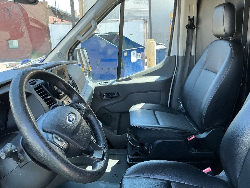 Cargo Van (Panel Van)-Light and Medium Duty Trucks-Ford-2022-Transit 250-Denver-CO-91,325\n\t\tmiles-$ 36,750 - Image 16