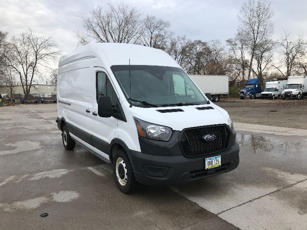 Cargo Van (Panel Van)-Light and Medium Duty Trucks-Ford-2022-Transit 250-Des Moines-IA-124,401\n\t\tmiles-$ 31,250 - Image 1
