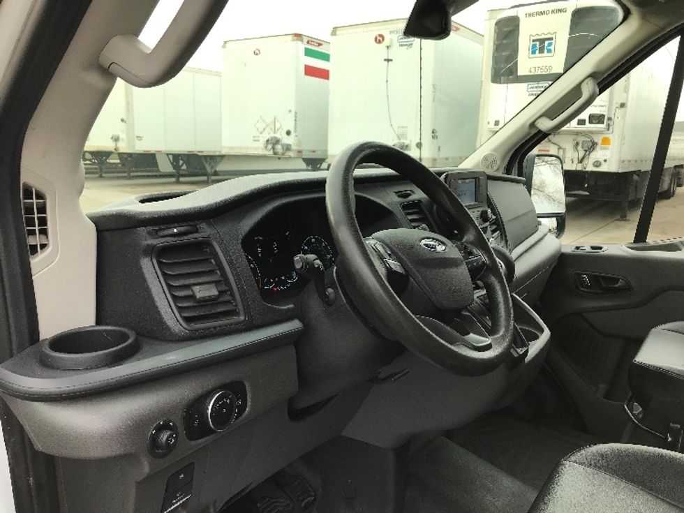 Cargo Van (Panel Van)-Light and Medium Duty Trucks-Ford-2022-Transit 250-Des Moines-IA-124,401\n\t\tmiles-$ 31,250 - Image 17
