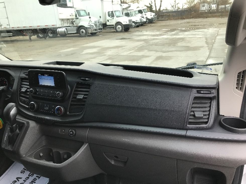 Cargo Van (Panel Van)-Light and Medium Duty Trucks-Ford-2022-Transit 250-Des Moines-IA-124,401\n\t\tmiles-$ 31,250 - Image 21