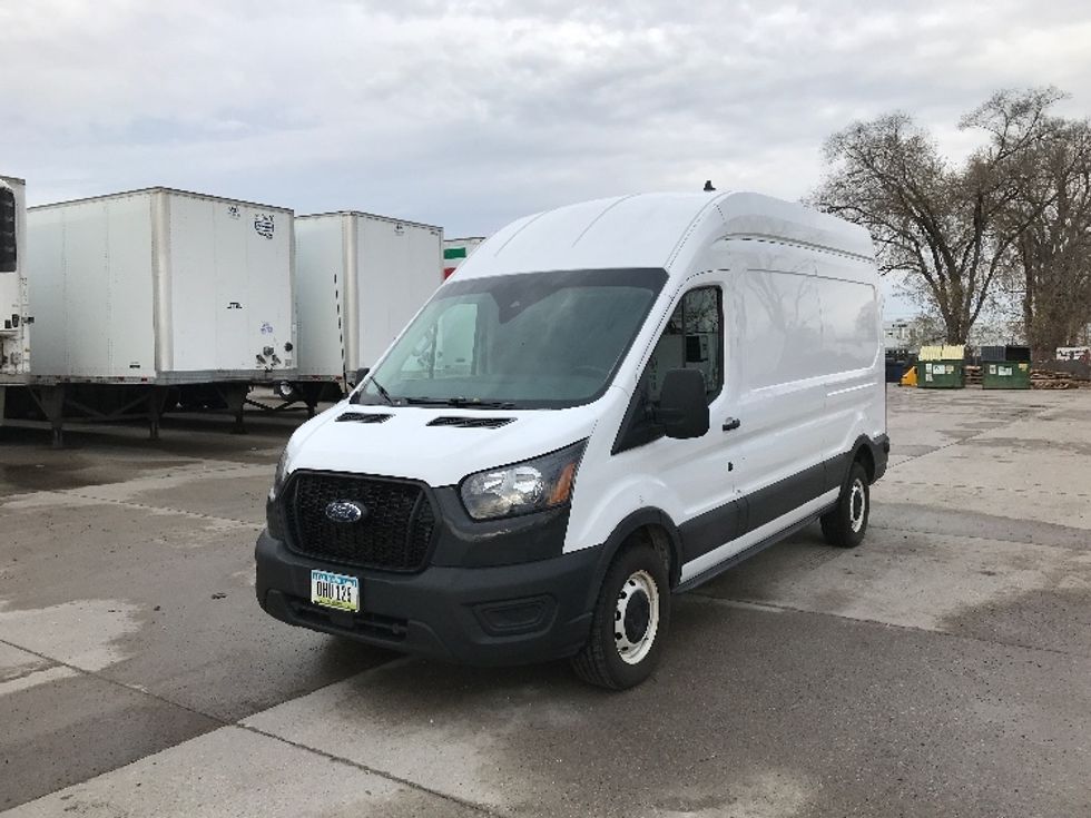 Cargo Van (Panel Van)-Light and Medium Duty Trucks-Ford-2022-Transit 250-Des Moines-IA-124,401\n\t\tmiles-$ 31,250 - Image 3