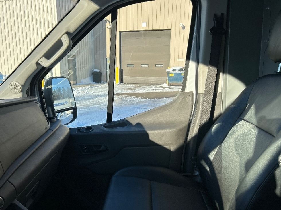 Cargo Van (Panel Van)-Light and Medium Duty Trucks-Ford-2022-Transit 250-Eau Claire-WI-131,108\n\t\tmiles-$ 31,250 - Image 17