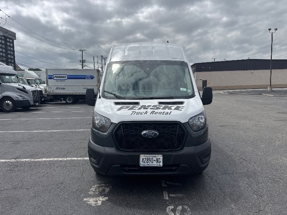 Cargo Van (Panel Van)-Light and Medium Duty Trucks-Ford-2022-Transit 250-Elmsford-NY-53,463\n\t\tmiles-$ 39,250 - Image 2
