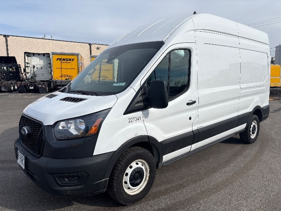 Cargo Van (Panel Van)-Light and Medium Duty Trucks-Ford-2022-Transit 250-Etobicoke-ON-96,724\n\t\tkm-$ 49,250 - Image 3