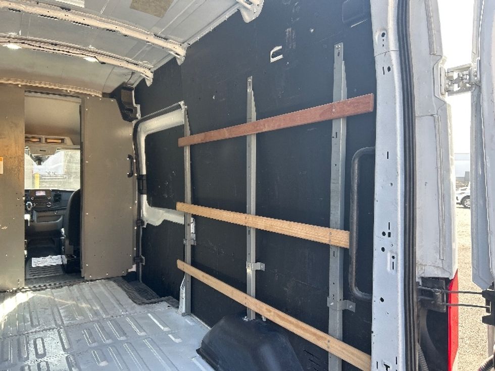 Cargo Van (Panel Van)-Light and Medium Duty Trucks-Ford-2022-Transit 250-Fontana-CA-70,871\n\t\tmiles-$ 39,500 - Image 11