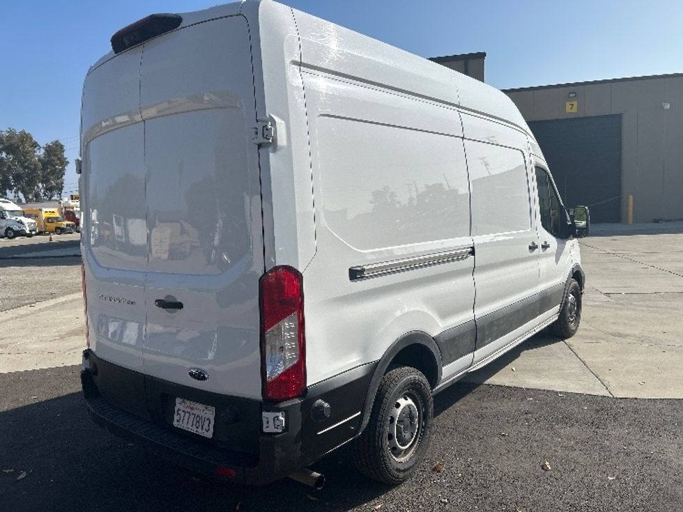 Cargo Van (Panel Van)-Light and Medium Duty Trucks-Ford-2022-Transit 250-Fontana-CA-70,871\n\t\tmiles-$ 39,500 - Image 12