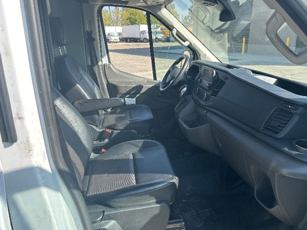 Cargo Van (Panel Van)-Light and Medium Duty Trucks-Ford-2022-Transit 250-Fontana-CA-70,871\n\t\tmiles-$ 39,500 - Image 21
