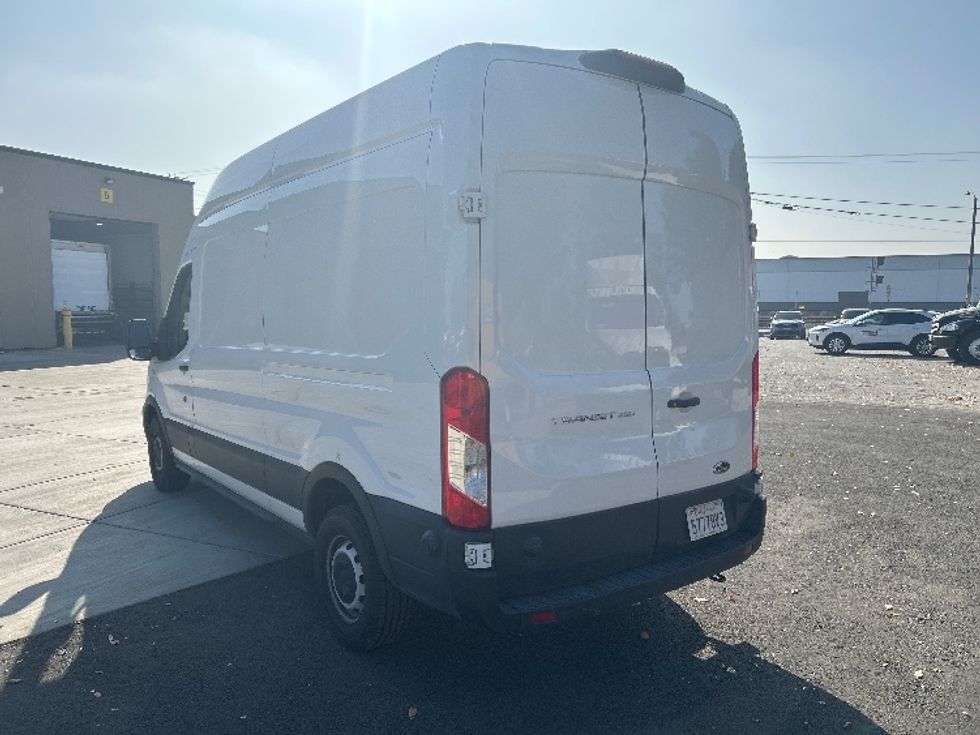 Cargo Van (Panel Van)-Light and Medium Duty Trucks-Ford-2022-Transit 250-Fontana-CA-70,871\n\t\tmiles-$ 39,500 - Image 6