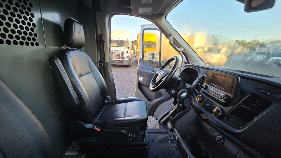 Cargo Van (Panel Van)-Light and Medium Duty Trucks-Ford-2022-Transit 250-Forest Park-GA-137,031\n\t\tmiles-$ 32,250 - Image 21