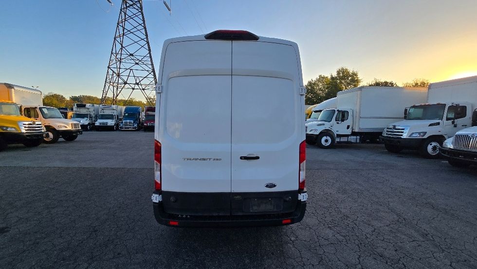 Cargo Van (Panel Van)-Light and Medium Duty Trucks-Ford-2022-Transit 250-Forest Park-GA-137,031\n\t\tmiles-$ 32,250 - Image 7
