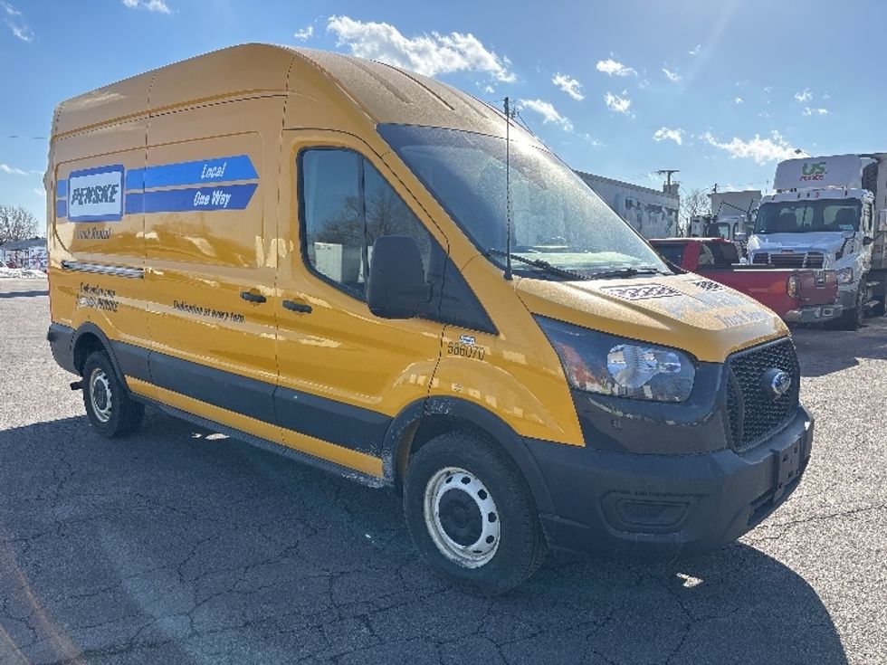 Cargo Van (Panel Van)-Light and Medium Duty Trucks-Ford-2022-Transit 250-Fort Wayne-IN-106,325\n\t\tmiles-$ 29,250 - Image 1