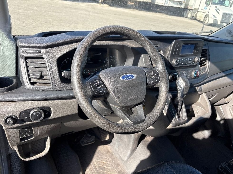 Cargo Van (Panel Van)-Light and Medium Duty Trucks-Ford-2022-Transit 250-Fort Wayne-IN-106,325\n\t\tmiles-$ 29,250 - Image 16
