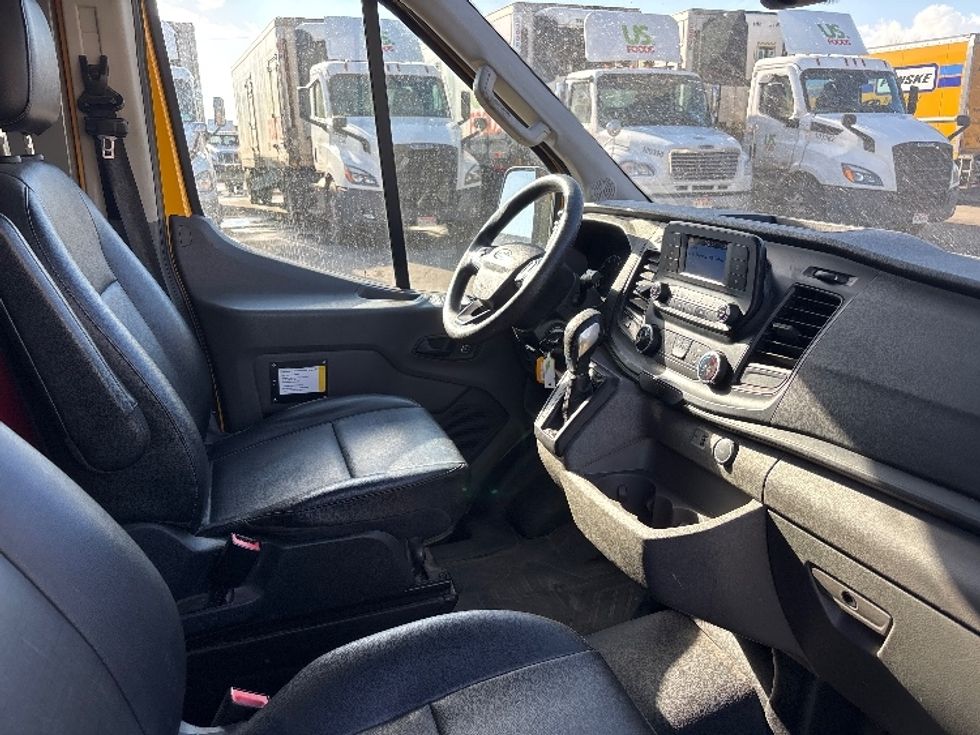 Cargo Van (Panel Van)-Light and Medium Duty Trucks-Ford-2022-Transit 250-Fort Wayne-IN-106,325\n\t\tmiles-$ 29,250 - Image 21