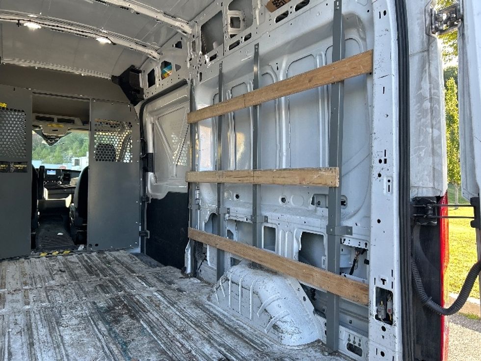 Cargo Van (Panel Van)-Light and Medium Duty Trucks-Ford-2022-Transit 250-Franklin-MA-135,750\n\t\tmiles-$ 28,250 - Image 11
