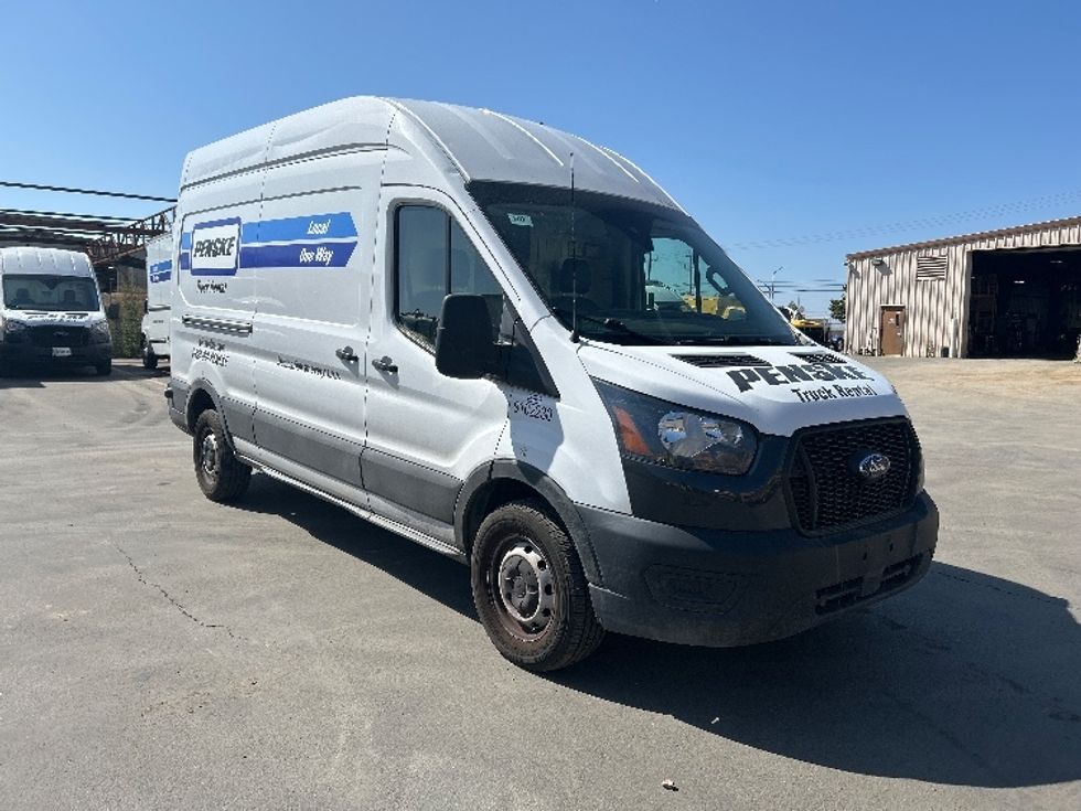 Cargo Van (Panel Van)-Light and Medium Duty Trucks-Ford-2022-Transit 250-Fresno-CA-104,143\n\t\tmiles-$ 34,250 - Image 1