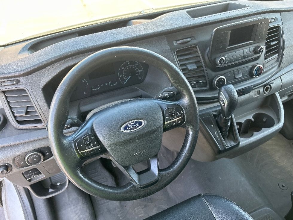 Cargo Van (Panel Van)-Light and Medium Duty Trucks-Ford-2022-Transit 250-Fresno-CA-104,143\n\t\tmiles-$ 34,250 - Image 17