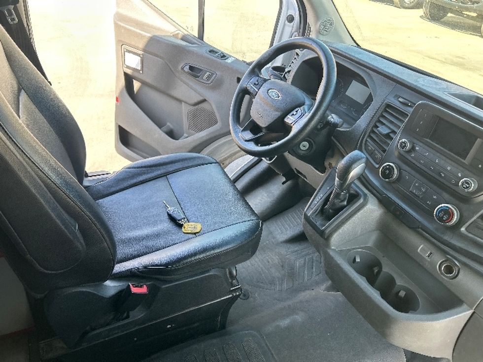 Cargo Van (Panel Van)-Light and Medium Duty Trucks-Ford-2022-Transit 250-Fresno-CA-104,143\n\t\tmiles-$ 34,250 - Image 21