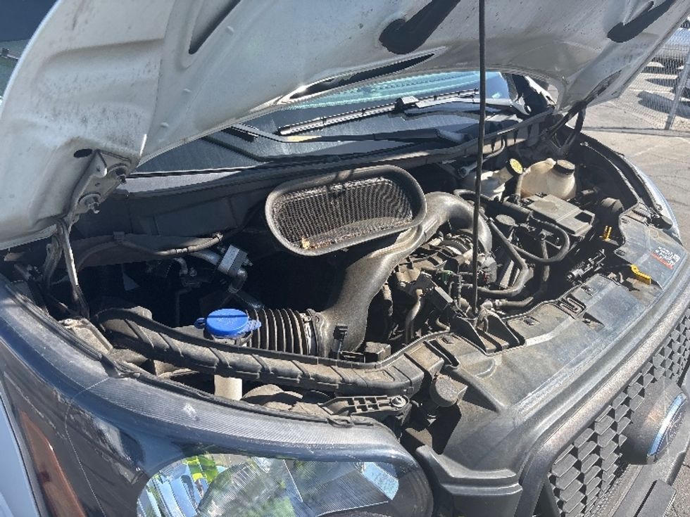 Cargo Van (Panel Van)-Light and Medium Duty Trucks-Ford-2022-Transit 250-Fresno-CA-109,698\n\t\tmiles-$ 34,500 - Image 21
