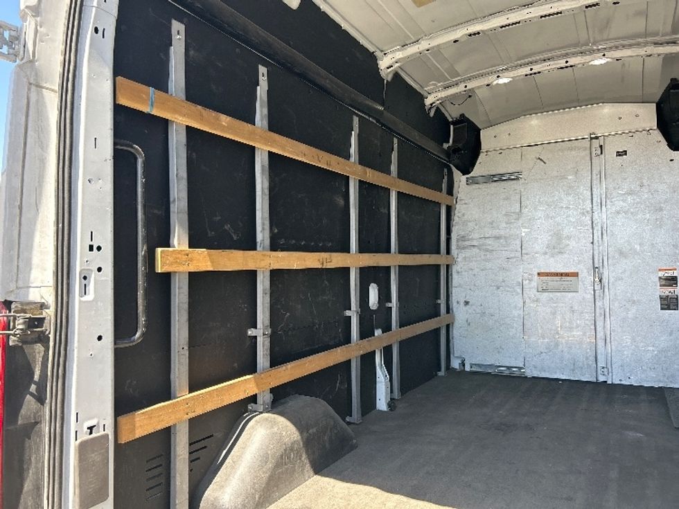 Cargo Van (Panel Van)-Light and Medium Duty Trucks-Ford-2022-Transit 250-Fresno-CA-64,564\n\t\tmiles-$ 38,250 - Image 10