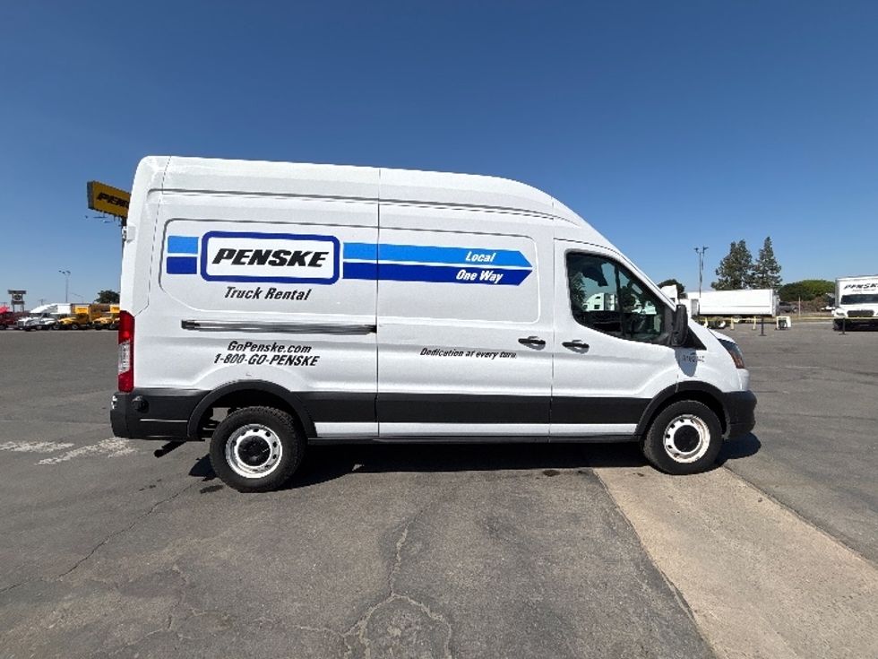 Cargo Van (Panel Van)-Light and Medium Duty Trucks-Ford-2022-Transit 250-Fresno-CA-72,064\n\t\tmiles-$ 40,250 - Image 13