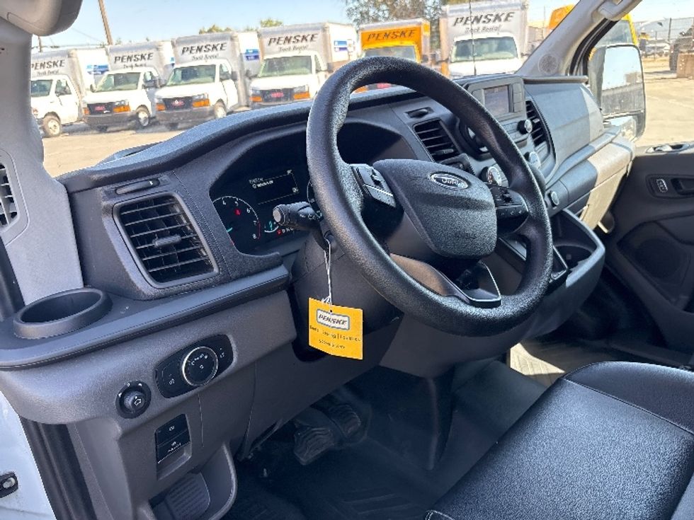 Cargo Van (Panel Van)-Light and Medium Duty Trucks-Ford-2022-Transit 250-Fresno-CA-72,064\n\t\tmiles-$ 40,250 - Image 15
