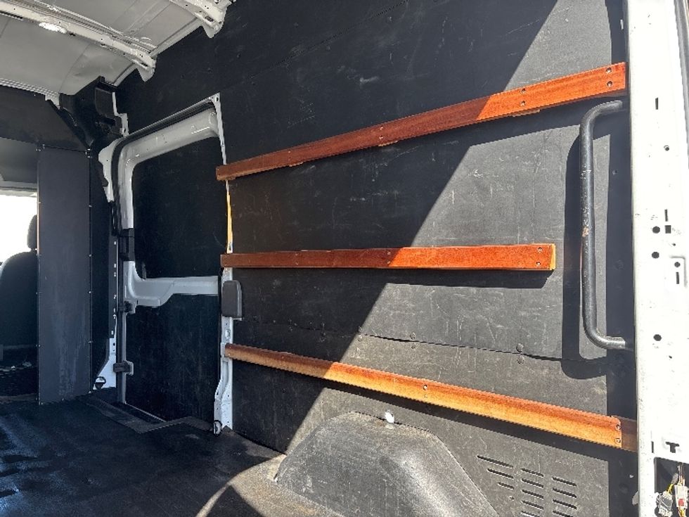 Cargo Van (Panel Van)-Light and Medium Duty Trucks-Ford-2022-Transit 250-Fresno-CA-79,560\n\t\tmiles-$ 38,000 - Image 11