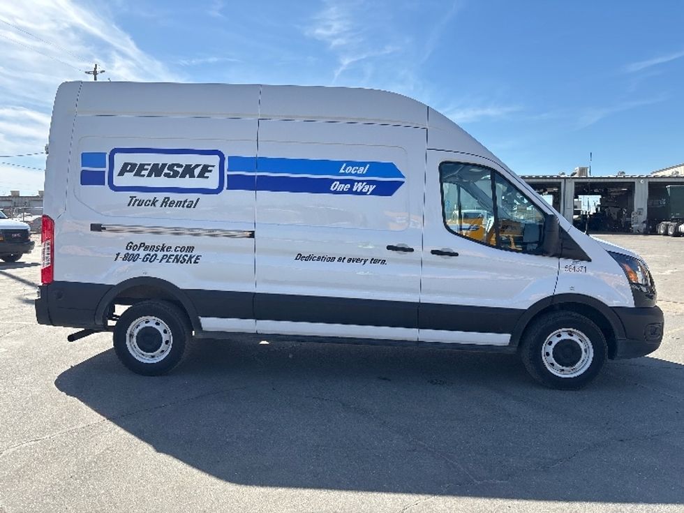 Cargo Van (Panel Van)-Light and Medium Duty Trucks-Ford-2022-Transit 250-Fresno-CA-79,560\n\t\tmiles-$ 38,000 - Image 14