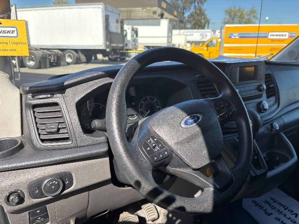 Cargo Van (Panel Van)-Light and Medium Duty Trucks-Ford-2022-Transit 250-Fresno-CA-79,560\n\t\tmiles-$ 38,000 - Image 16