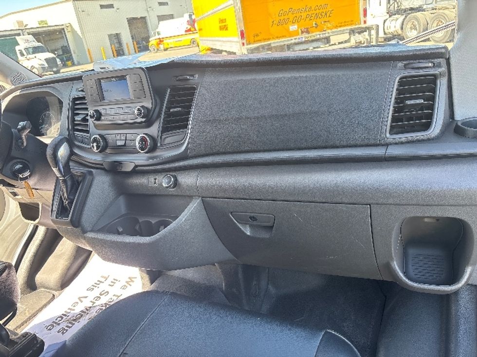 Cargo Van (Panel Van)-Light and Medium Duty Trucks-Ford-2022-Transit 250-Fresno-CA-79,560\n\t\tmiles-$ 38,000 - Image 20