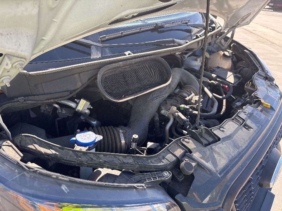 Cargo Van (Panel Van)-Light and Medium Duty Trucks-Ford-2022-Transit 250-Fresno-CA-79,560\n\t\tmiles-$ 38,000 - Image 22