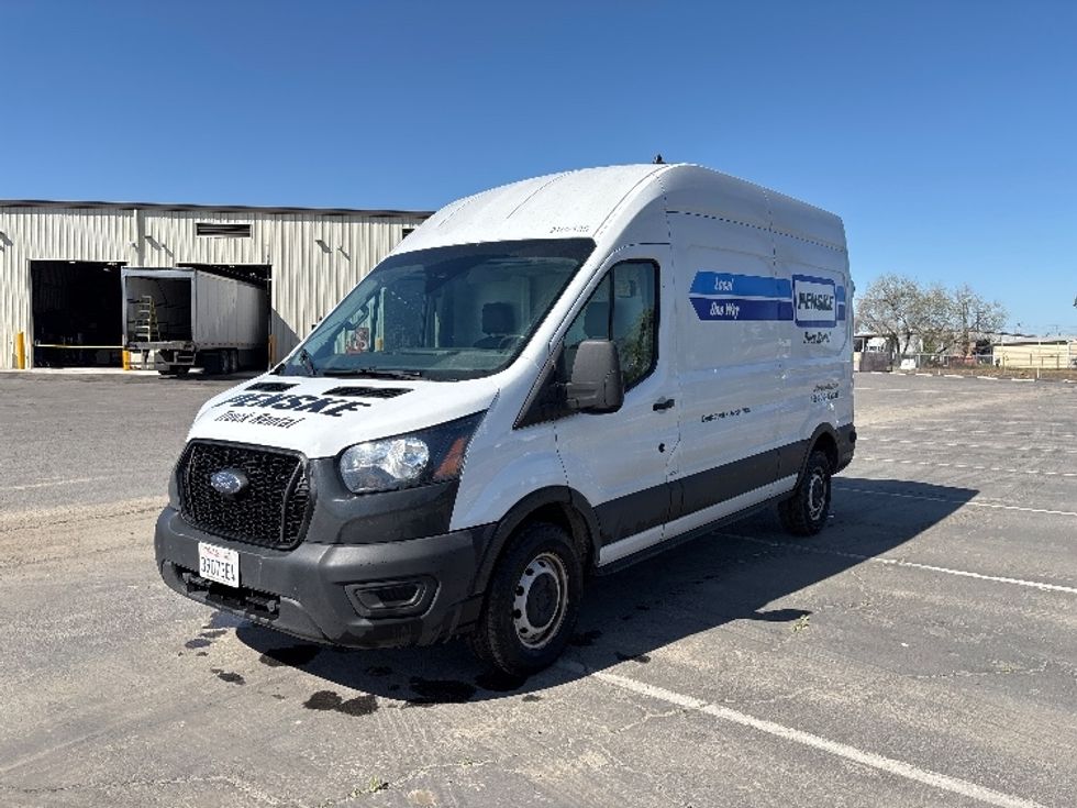 Cargo Van (Panel Van)-Light and Medium Duty Trucks-Ford-2022-Transit 250-Fresno-CA-80,386\n\t\tmiles-$ 37,750 - Image 3