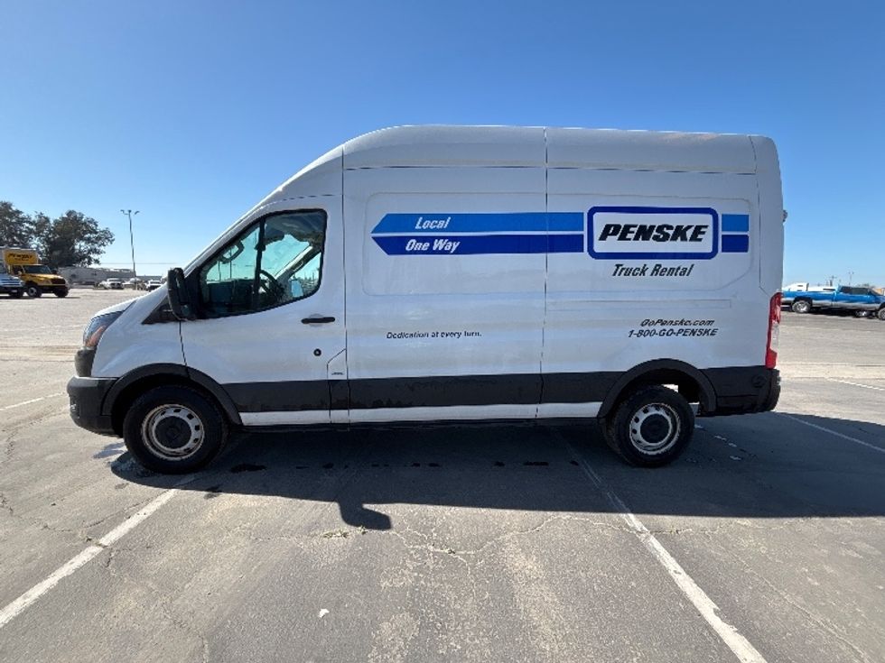 Cargo Van (Panel Van)-Light and Medium Duty Trucks-Ford-2022-Transit 250-Fresno-CA-80,386\n\t\tmiles-$ 37,750 - Image 4